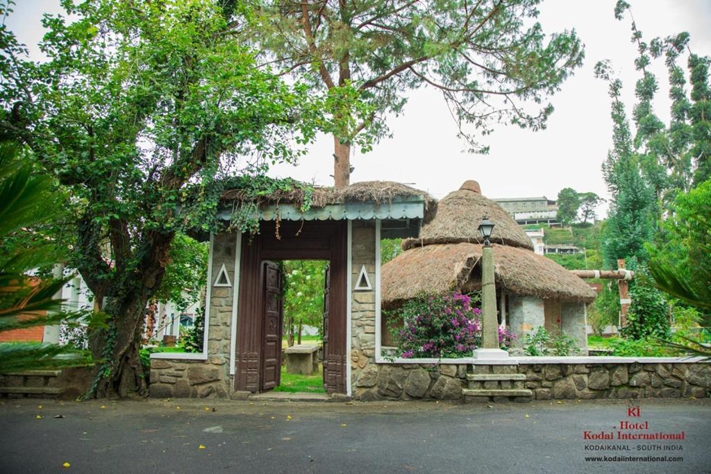 Hotel Kodai International Kodaikanal Exterior photo