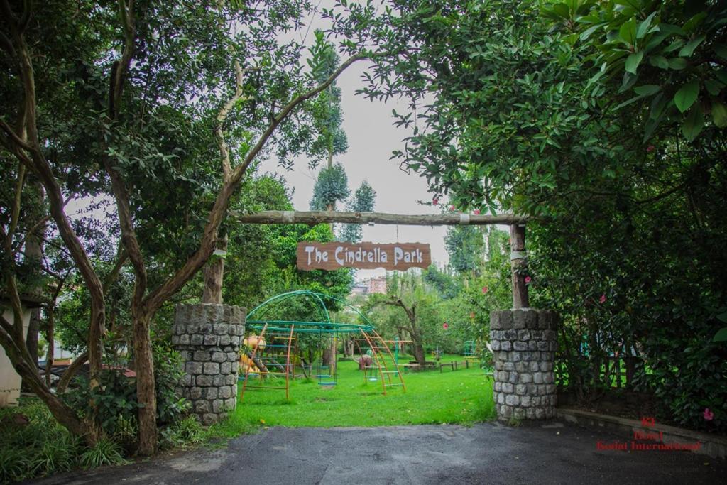 Hotel Kodai International Kodaikanal Exterior photo
